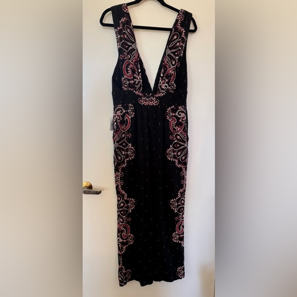 NWT Free People Setting Sun Black Print Deep V-Neck Romper in Size Small - Picture 12 of 13